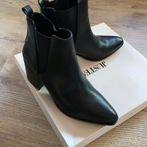 Just fab black booties never worn. 7.5